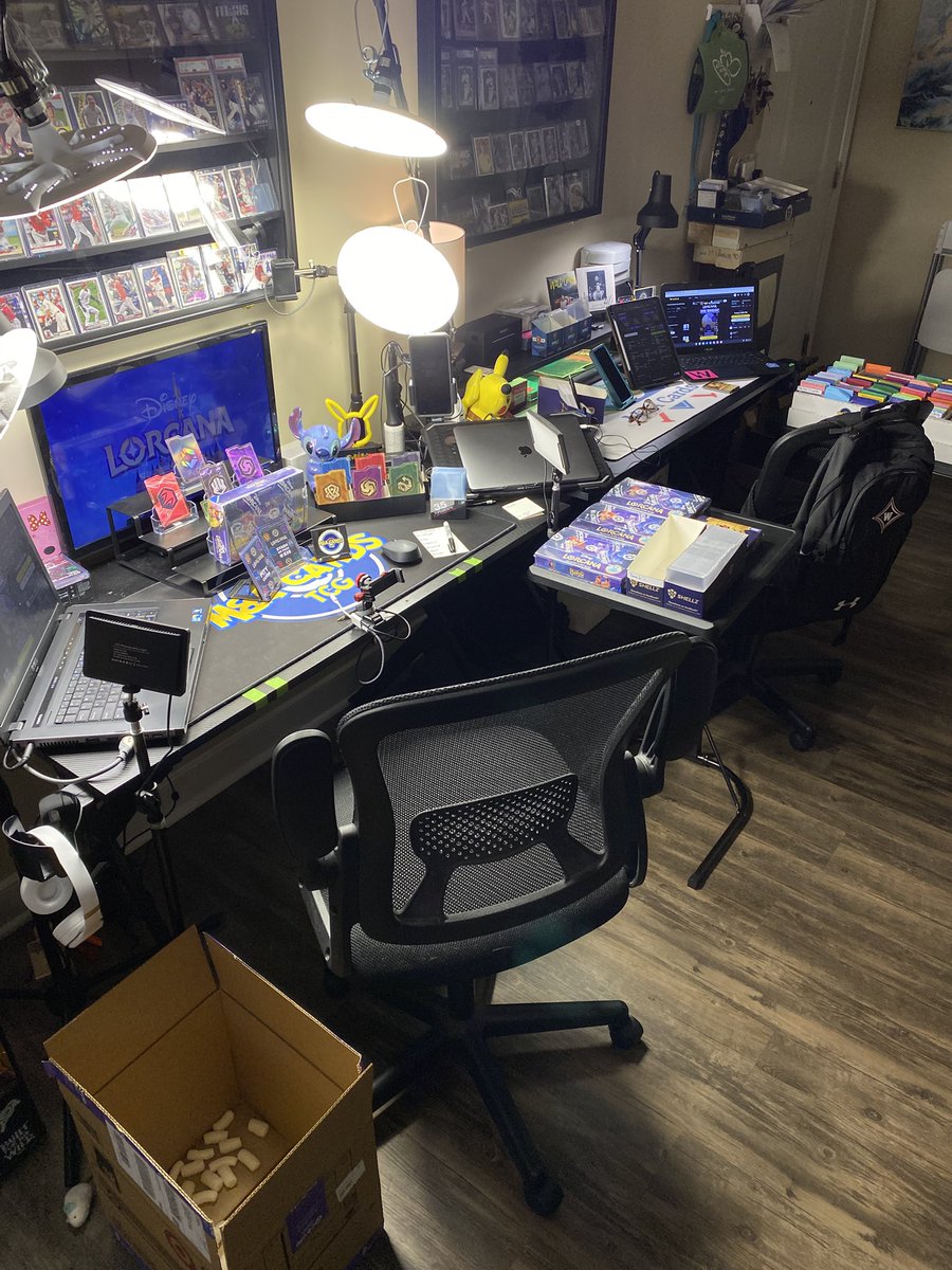 mandacards22's tweet photo. Ready to rock out on Whatnot with a 4 Booster Box break tonight @9pm plus items in the shop and singles request. Link to our Whatnot is in the bio. #whodoyoucollect #disneylorcana #lorcanacards #lorcanatcg #lorcana #ravensburg #whatnot https://t.co/xjcQ1wehot