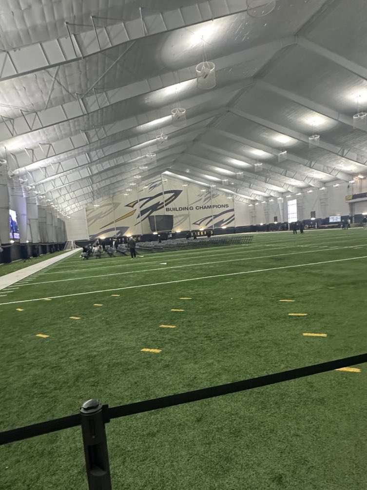 GavinSmith63's tweet image. Thank you @stantonweber and @vkehres for the junior day invitation. It was great learning more about Toledo’s football program and seeing the campus. Look forward to staying in touch.
@HawksMaine @EDGYTIM @WINperformance1