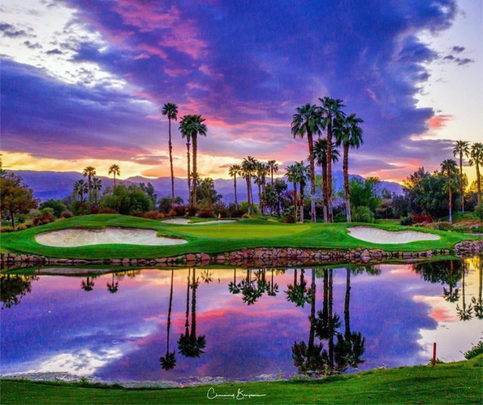 Sunset Sunday! End your Sunday (or any day) with a relaxing round here at Indian Wells Golf Resort —where the sunset views are as memorable as the game itself.