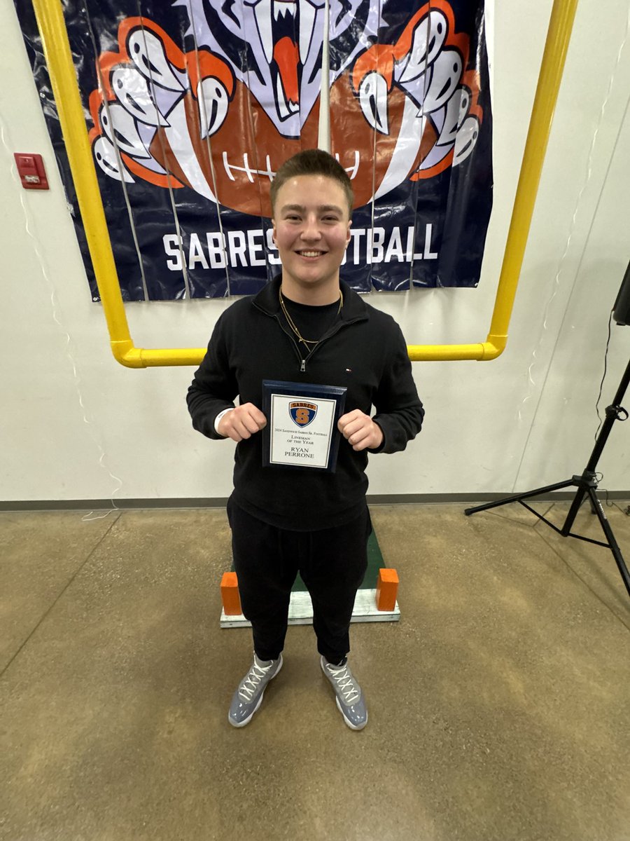Blessed to receive varsity lineman of the year as a 15 year old sophomore #windsor #football #sophmore