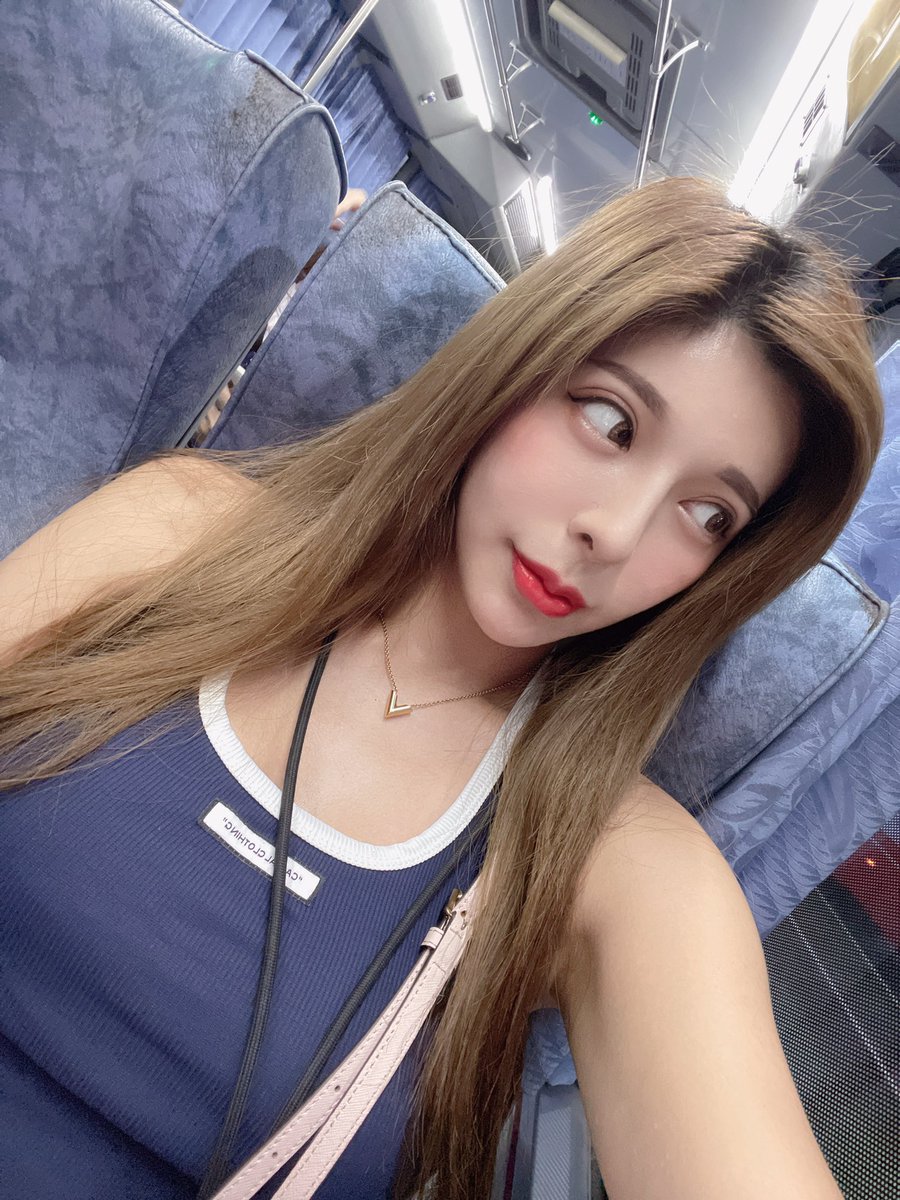 为什么你约不到姐姐线下，因为姐姐优先选择纸飞机上的小哥哥呀🫢
约线下 可约线下1V1💕加微信,原味内内丝袜 目前没有门槛
约线下💕  https://t.co/tzVrTRY8V3 https://t.co/YRnm5485op