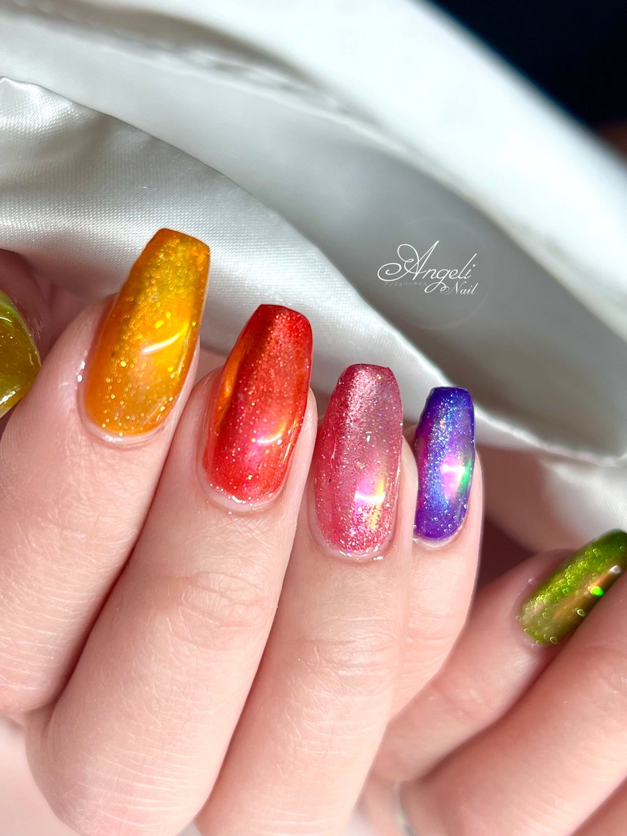 Noa_nail's tweet photo. オリジナルマグでカラフルに✨
#冬ネイル #マグネットジェル #北広島市 https://t.co/zS1WeYS3Nc