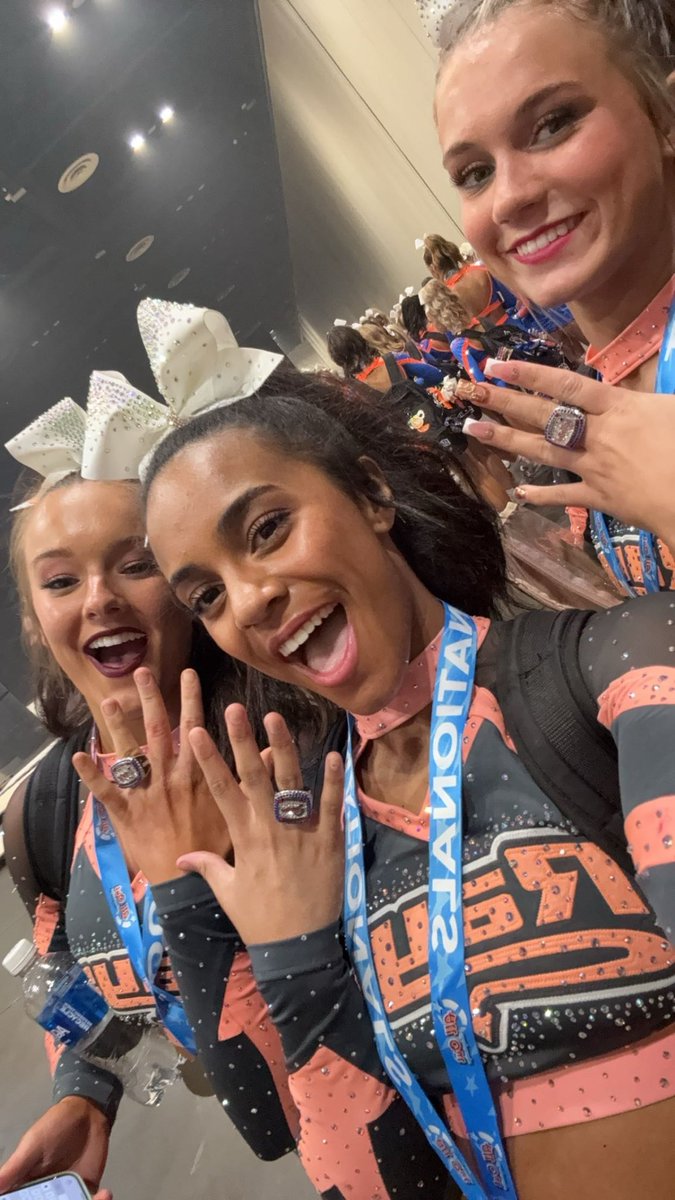 and another one🥇🍑