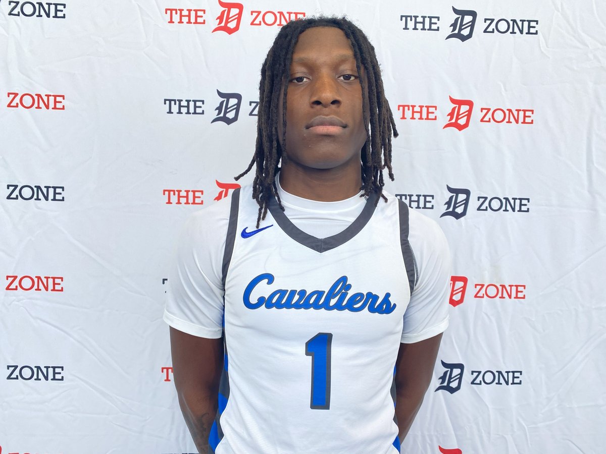 Flint Carman-Ainsworth 2025 F Donovan Hamlin (23 pts) exceeded 1,000 career points last night.

#39 Flint Carman-Ainsworth (11-4) beat #73 Detroit Catholic Central (6-9) 82-63

<a href="/C_AAthletics/">Carman-Ainsworth HS Athletics</a> <a href="/DonovanHamlin1/">Donovan “Hawk” Hamlin🏀🏈</a>