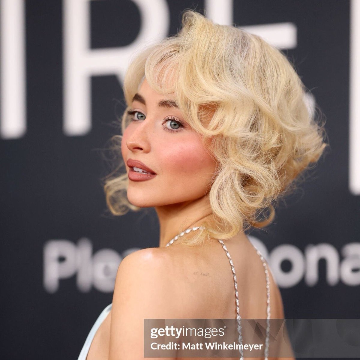 likefolklove's tweet image. solo pido una cosa y es tener una foto de ellas cuatro JUNTAS 🙏🏻