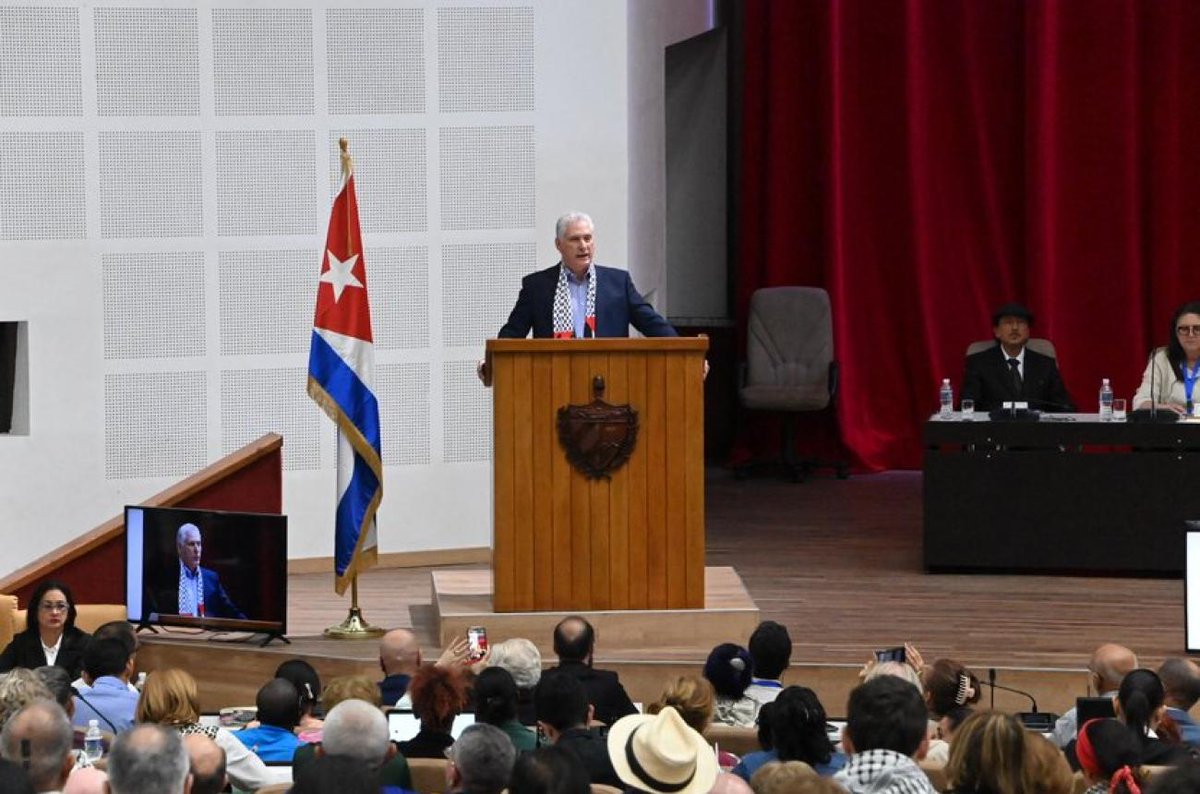 "...no vamos a callar ante la infamia ni vamos a perder la confianza y la fe en el mejoramiento humano, la vida futura y la utilidad de la virtud". 
<a href="/DiazCanelB/">Miguel Díaz-Canel Bermúdez</a>, VI Conferencia Internacional Por el Equilibrio del Mundo. ¡Cuba vencerá!