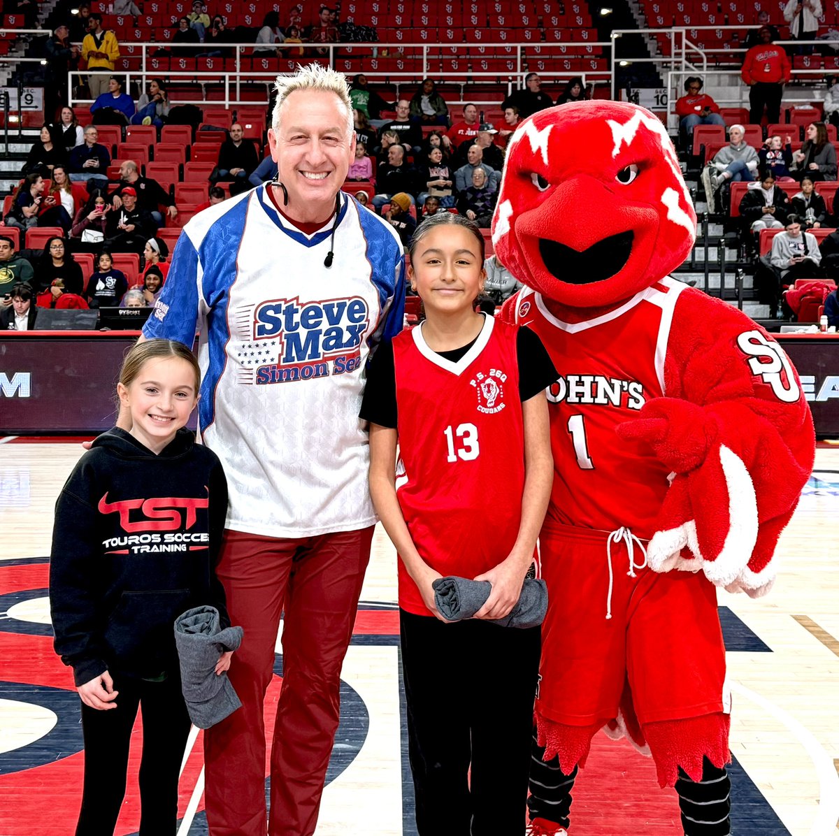 Steve Max (@simonsezguy) on Twitter photo Today on 'Women & Girls in Sports Day,' these two young ladies dominated the court of #CarneseccaArena to win my 'Halftime Simon Sez Challenge!' Oh, and <a href="/StJohnsWBB/">St. John's WBB</a> also BEAT Xavier! 😁 <a href="/BIGEAST/">BIG EAST Conference</a> #RedStorm #SimonSays #HalftimeShow #NCAAWBB <a href="/StJohnsRedStorm/">St. John's Red Storm</a> Today on 'Women & Girls in Sports Day,' these two young ladies dominated the court of #CarneseccaArena to win my 'Halftime Simon Sez Challenge!' Oh, and <a href="/StJohnsWBB/">St. John's WBB</a> also BEAT Xavier! 😁 <a href="/BIGEAST/">BIG EAST Conference</a> #RedStorm #SimonSays #HalftimeShow #NCAAWBB <a href="/StJohnsRedStorm/">St. John's Red Storm</a>