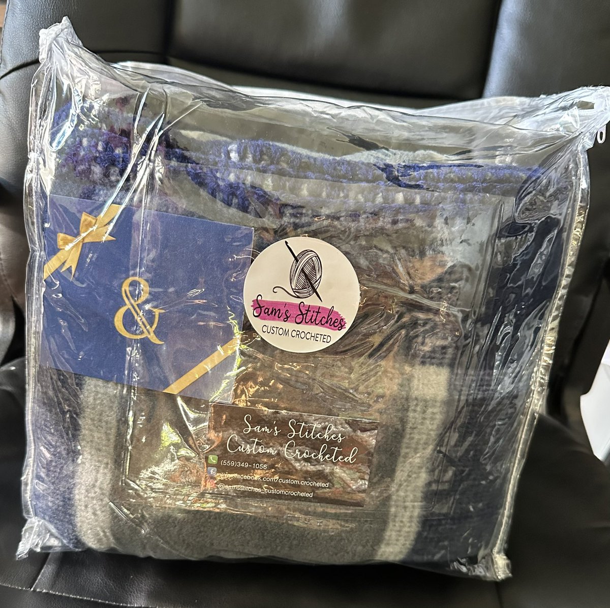 gbsrobv1's tweet photo. Custom made blanket and a Barnes &amp; Noble gift card.
Custom made by Sam’s Stitches / Custom Crocheted 🧶. https://t.co/pggD450E0E
