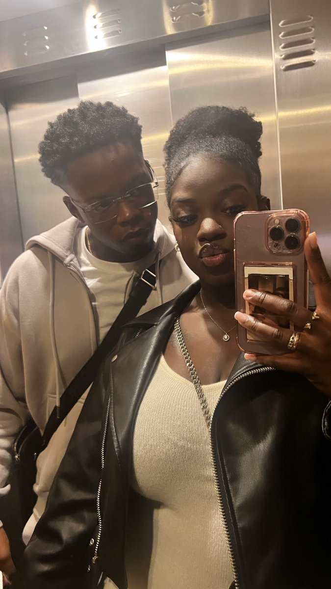RozzaCampos's tweet photo. 1 year of us🤍. https://t.co/Fg50tnA5XI