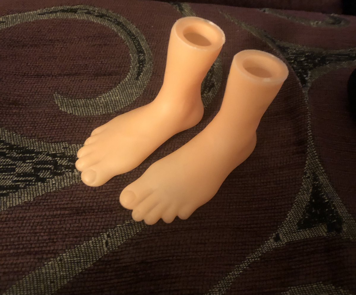 itsrubyellen's tweet photo. I sent a foot to the biggest copywriting agency in my city.

And it walked me straight into a contract. 🦶

I’m all about writing copy that stands out in a crowd - it’s kinda my schtick.

Normally, I use funny, different, slightly bizarre cold emails to do all my outreach.

And that’s great for a countless number of reasons like:

1. It’s cheap
2. It’s easy to test
3. It’s automated
4. It’s scaleable

BUT when I have my sights set on working with a specific brand or agency, I bring out the big guns.

I go postal.

This time around, I wanted to send a letter to a huge copywriting agency in my city, because they were making moves with some big brands.

But I had to figure out a way to guarantee the letter got opened.

I thought a “Documents Enclosed” stamp is a bit gimmicky…

And a “Fragile” sticker is just a downright lie…

So I had to get real creative.

I was thinking, what kind of letters get opened first when they come through my door?

The lumpy ones.

Anything that seems like it’s got a little surprise in it, I’m tearing that bastard open.

So that just left me with the issue of what the hell to put in the envelope.

I thought of all the usual things like a throopcopy pen, or keychain, or bottle opener.

But that’s all just useless junk.

Plus it’s really fucking boring.

So I turned to puns.

And after a lot of different ideas.

I settled on a plastic foot finger puppet.

Yup.

And the punchline?

Just my way of getting my foot in the door.

Boom.

Contract in the bag, even though they have 20 freelancers pitching to them every day.

Be different to put yourself in the spotlight.
