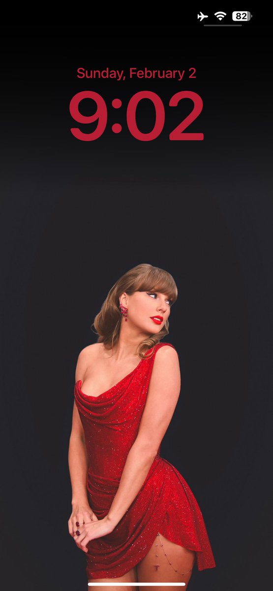 tsloverlocks's tweet photo. Free Taylor Lock Screen

#Grammys2025 

I removed the background  to make it more simple 

Please rt and like if you save -ash https://t.co/ZSiWuESSg3