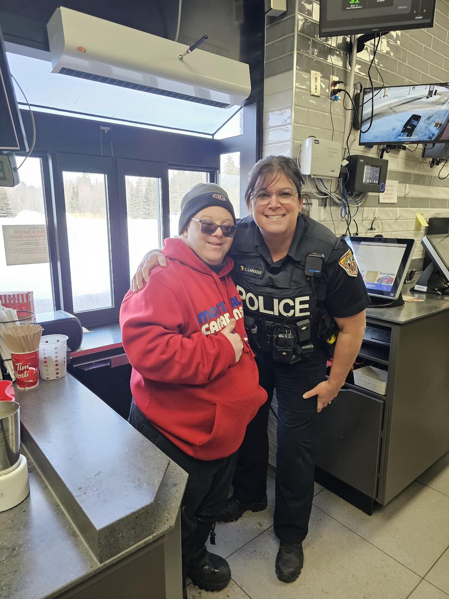 Torch Run Ontario (@torchrunontario) on Twitter photo As we near the end of the weekend, we're saying thank you to everyone for your support of <a href="/SOOntario/">Special Olympics Ontario</a> & <a href="/SpecialOCanada/">Special Olympics Canada</a>! ❤️🍩
Make sure to submit your photos before the end of the day: soontar.io/tims As we near the end of the weekend, we're saying thank you to everyone for your support of <a href="/SOOntario/">Special Olympics Ontario</a> & <a href="/SpecialOCanada/">Special Olympics Canada</a>! ❤️🍩
Make sure to submit your photos before the end of the day: soontar.io/tims