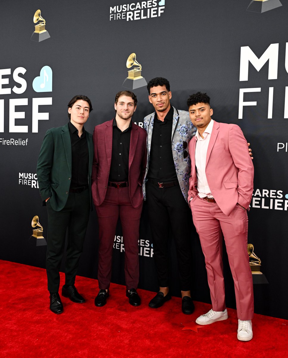 Akil Thomas, Quinton Byfield, Alex Laferriere, and Jordan Spence hit the red carpet at the Grammys! 🔥🌟

(via <a href="/LAKings/">LA Kings</a>)