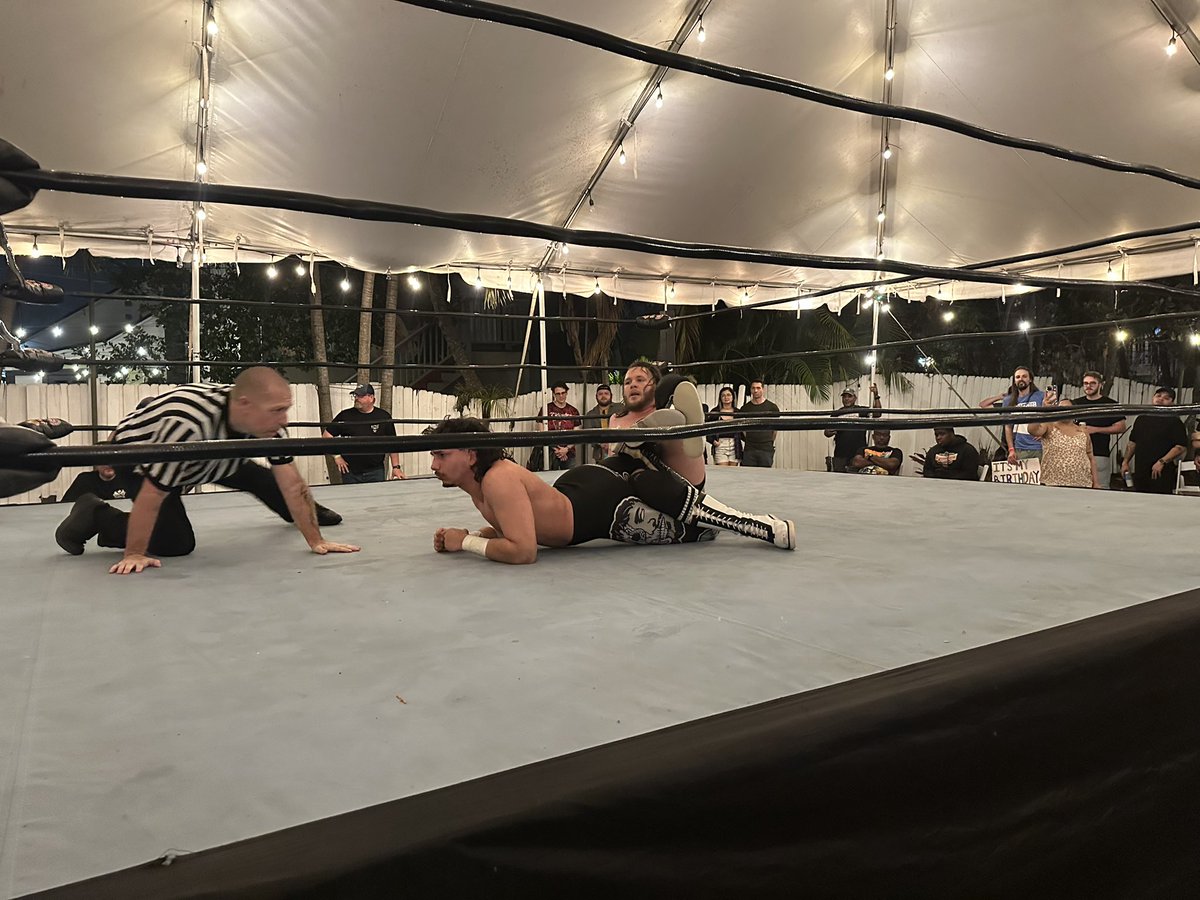 OrlandoPodcast's tweet photo. I had a great time tonight @MayhemonMills, my favorite match of the night was task force and Jon Davis taking on Better Together and Drennen. Thanks to Mayhem for inviting me out #wrestling #indiewrestling #orlando https://t.co/KmgZAB39Y5
