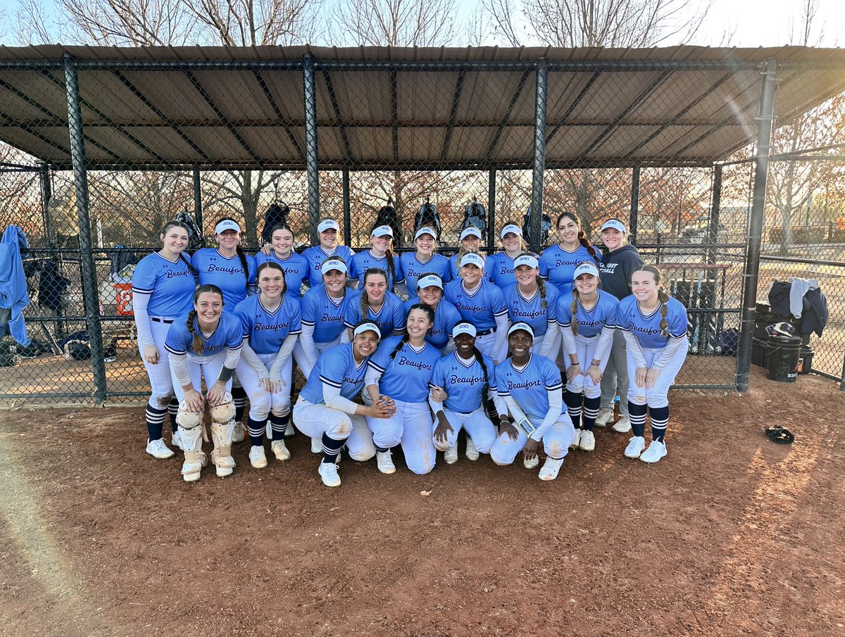 𝗦𝗨𝗡𝗗𝗔𝗬 𝗦𝗪𝗘𝗘𝗣𝗦 🔥

Final Game 1: 6-3
Final Game 2: 1-0 

#FinsUpForever