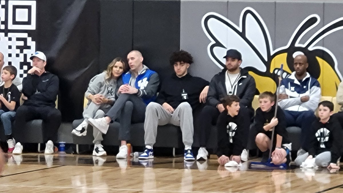 Vaughts' Views (@vaughtsviews) on Twitter photo No surprise to have <a href="/CoachMarkPope/">Mark Pope</a> and his wife sitting by UK signee <a href="/malachimoreno24/">Malachi Moreno</a> watching <a href="/BruhJasperJ/">Jasper Johnson</a> play No surprise to have <a href="/CoachMarkPope/">Mark Pope</a> and his wife sitting by UK signee <a href="/malachimoreno24/">Malachi Moreno</a> watching <a href="/BruhJasperJ/">Jasper Johnson</a> play