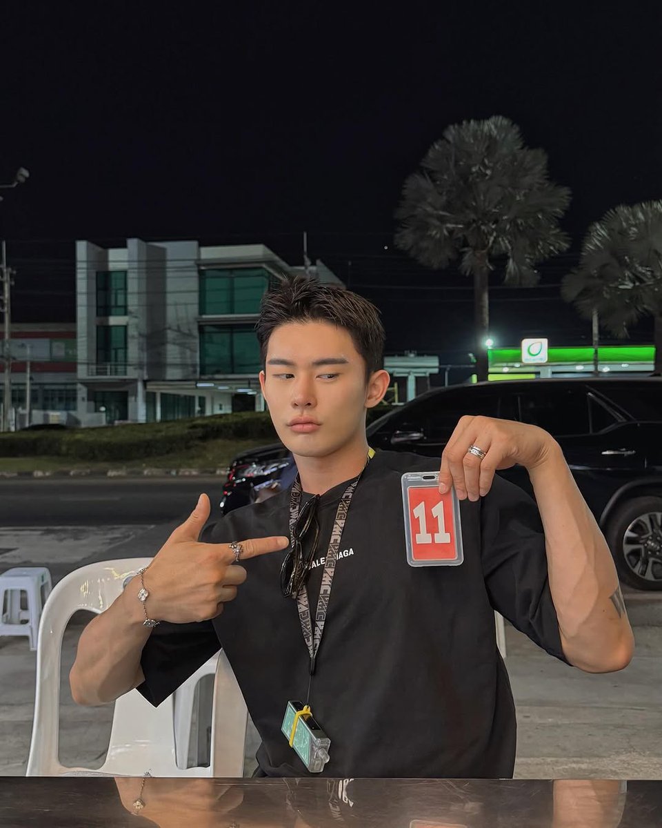 ZIYUnited's tweet photo. [INSTAGRAM] rob_seo

#EdisonRob #Rob_Seo https://t.co/Tf3YOHZISL
