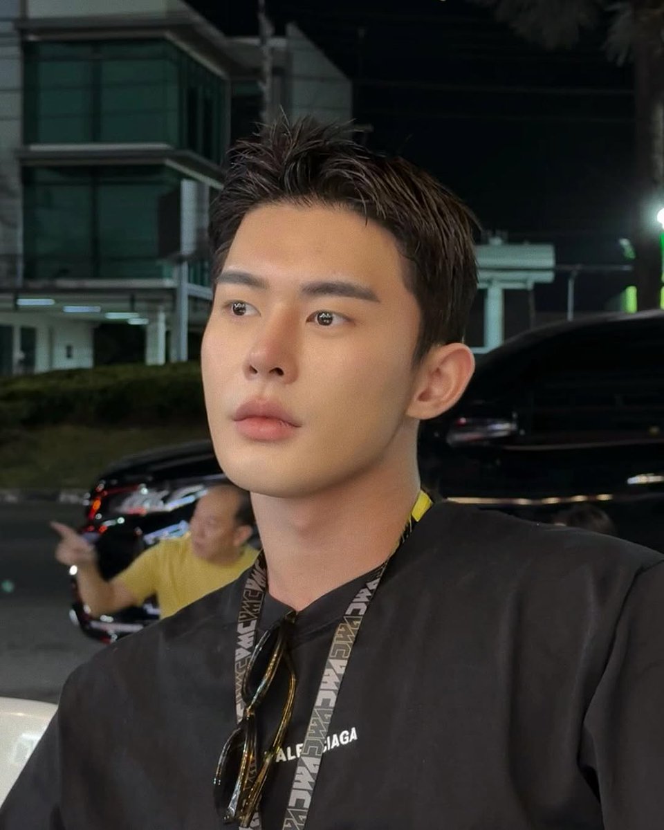 ZIYUnited's tweet photo. [INSTAGRAM] rob_seo

#EdisonRob #Rob_Seo https://t.co/Tf3YOHZISL