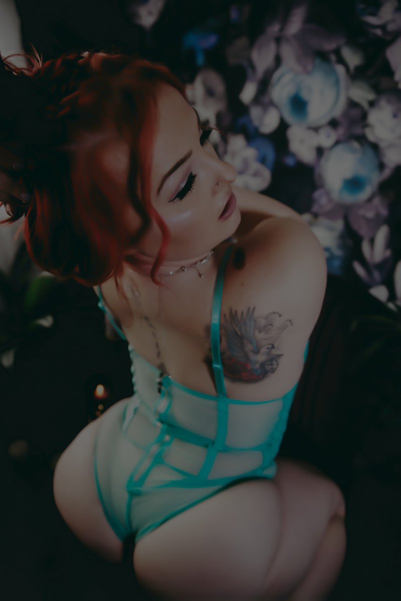 _tineeboo tweet media