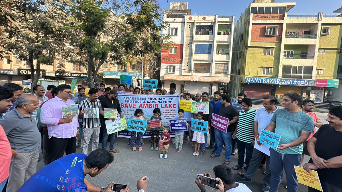BtallamTallam's tweet photo. Dear Revanth reddy,
So many kids,ladies and citizens of Pragathi Nagar comeout for a rally for Amber lake cleaning and removal of non-veg stalls on lake road, wastages are dumping in lake,we are really not able stay just because of very bad smell and mosquitos.
@revanth_anumula https://t.co/a4bLuVqFvg