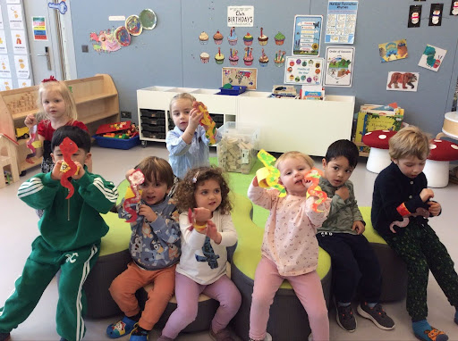 Last week, our #ISRkindergarten students had a wonderful time learning about the Lunar New Year! To celebrate, they created colorful snake crafts in honor of the Year of the Snake. 🐍  #ISRopenminds