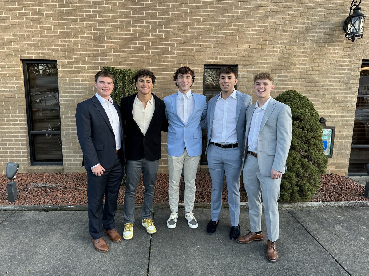 Logan DโAmico (@logandamico818) on Twitter photo Honored to be a finalist for Rising Star of the year. Congrats to my teammates on their awards. Had a great time with my <a href="/MRHSBasebal1/">Marvin Ridge Baseball</a> teammates and coaches at tonightโs Greater Charlotte <a href="/HotStoveDinner/">Hot Stove League Baseball and Softball Awards</a>. Thank you <a href="/SCSportsReport/">Tripp Roakes</a>. Looking forward to getting the season started. Honored to be a finalist for Rising Star of the year. Congrats to my teammates on their awards. Had a great time with my <a href="/MRHSBasebal1/">Marvin Ridge Baseball</a> teammates and coaches at tonightโs Greater Charlotte <a href="/HotStoveDinner/">Hot Stove League Baseball and Softball Awards</a>. Thank you <a href="/SCSportsReport/">Tripp Roakes</a>. Looking forward to getting the season started.