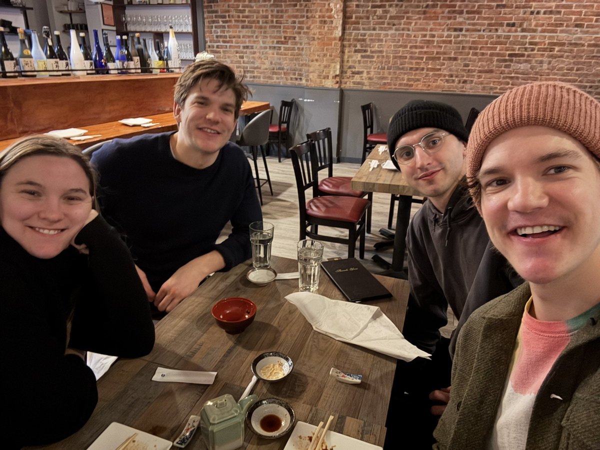 Bee_Eye_'s tweet photo. Got to hang with my fam while visiting nyc 🥰🥰🥰

(First cousin, sister and twin brother) https://t.co/NybZdMRM3W
