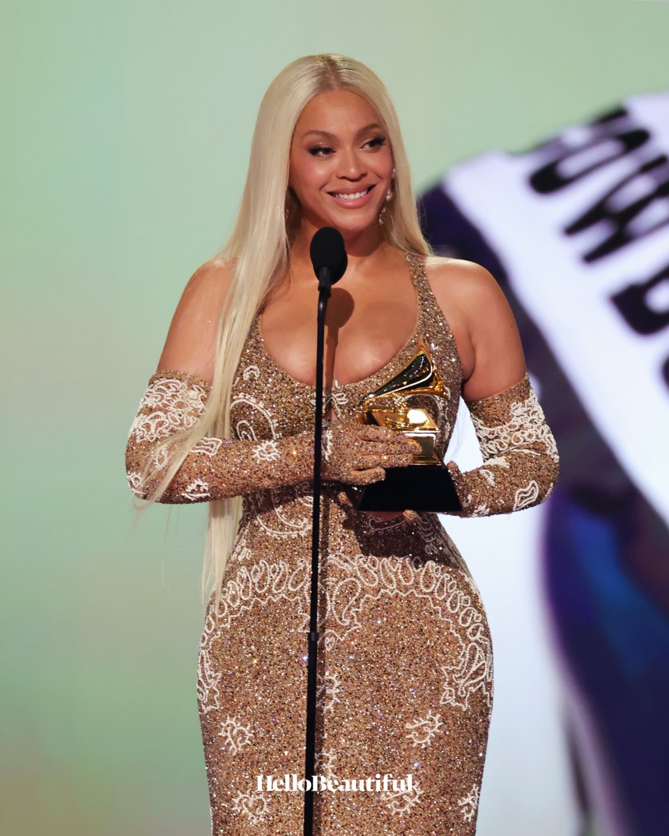 HelloBeautiful's tweet photo. Tonight, #Beyoncé made history as the first Black woman in 50 years to win a Grammy in a Country category.

A moment for the books!

📸: Getty https://t.co/s0WqBHvns4