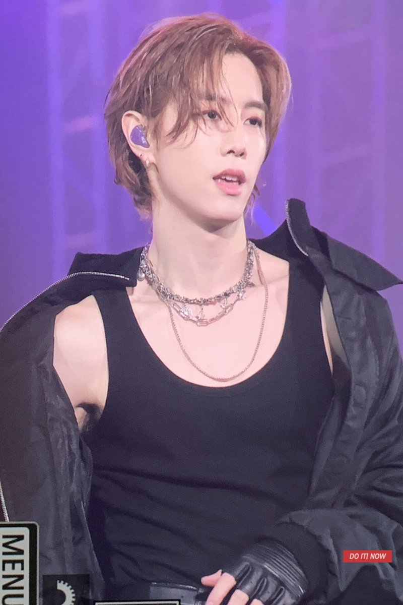 doitnow_93's tweet photo. 250202 carry me out #GOT7_NESTFEST
#GOT7 #MarkTuan @marktuan https://t.co/NkfYVZEjld
