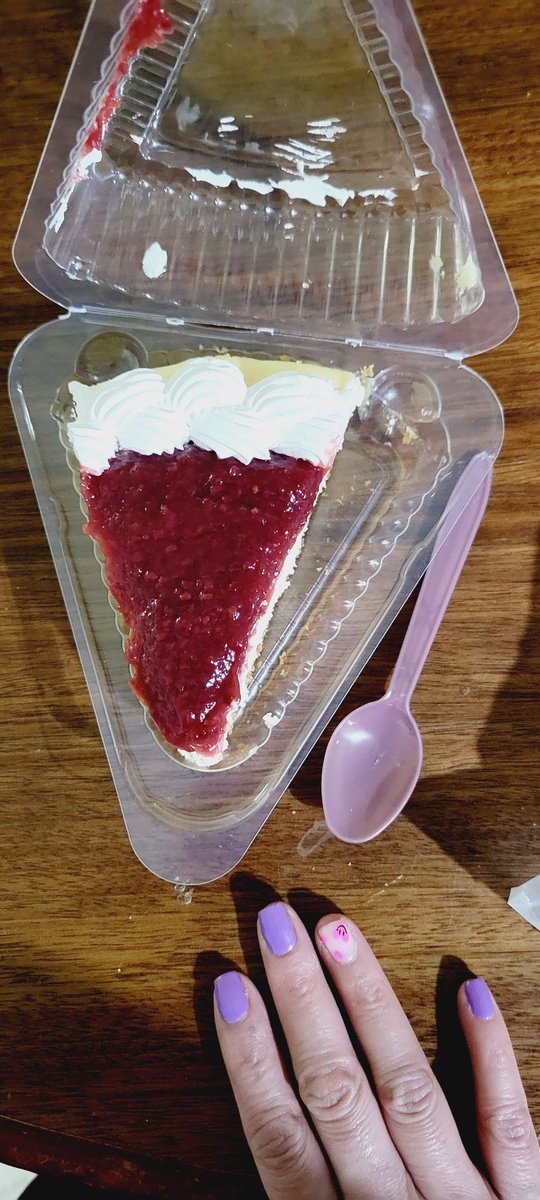 DayanPattyto's tweet image. #cheesecake #zarzamora😋🤤🍰