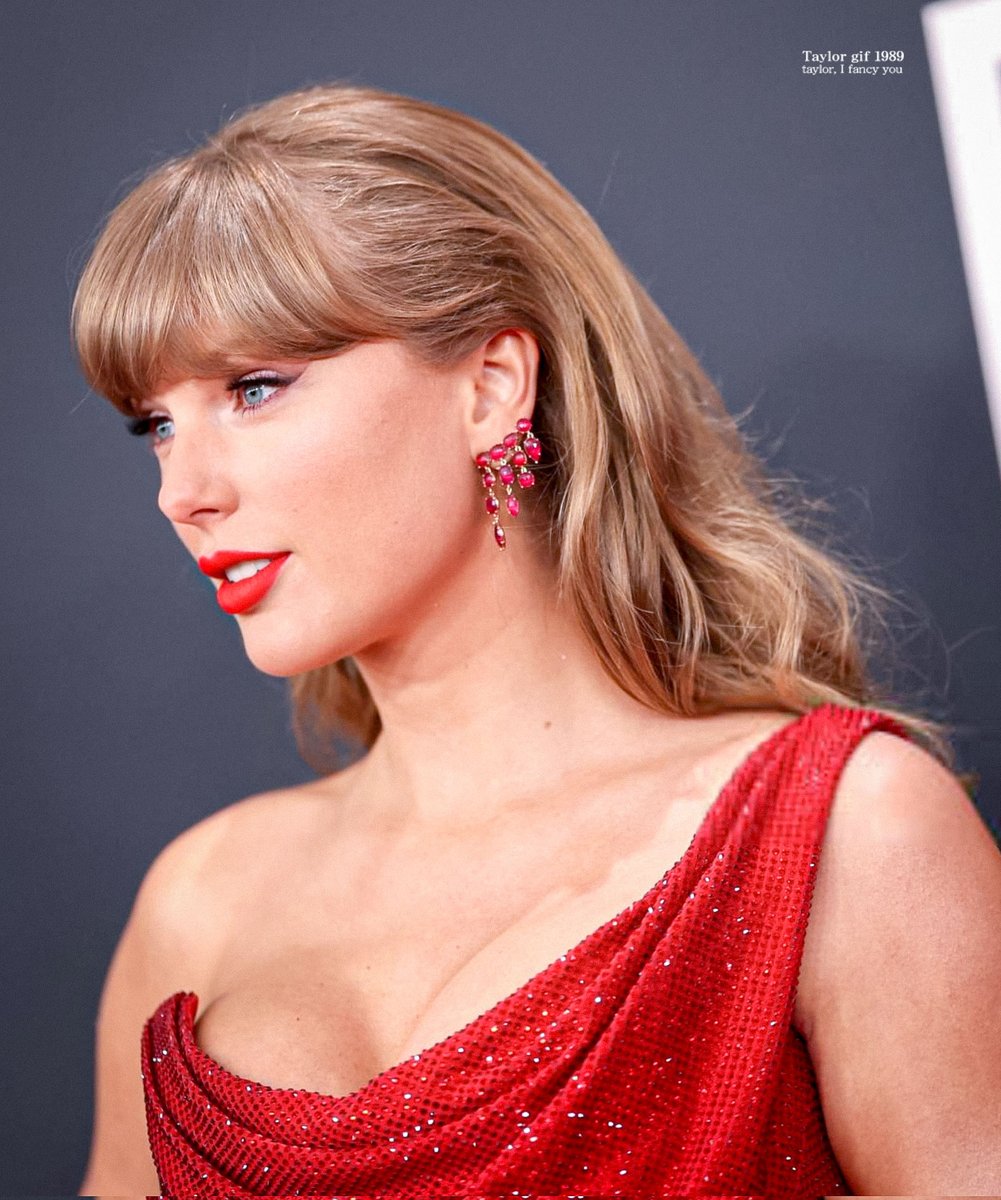 #테일러스위프트 #TaylorSwift #GRAMMYs 
blog.kakaocdn.net/dn/0fReU/btsL4…
blog.kakaocdn.net/dn/GFwPS/btsL3…