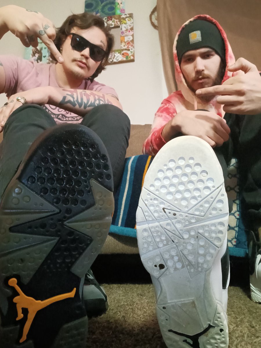 Masterclevi0311's tweet photo. Ready to make some f*gs pay us money who's ready to lick with some 6s and 7s !!! Hmu for real times or cams. #cashmaster #findom https://t.co/yuMxRT3t1g