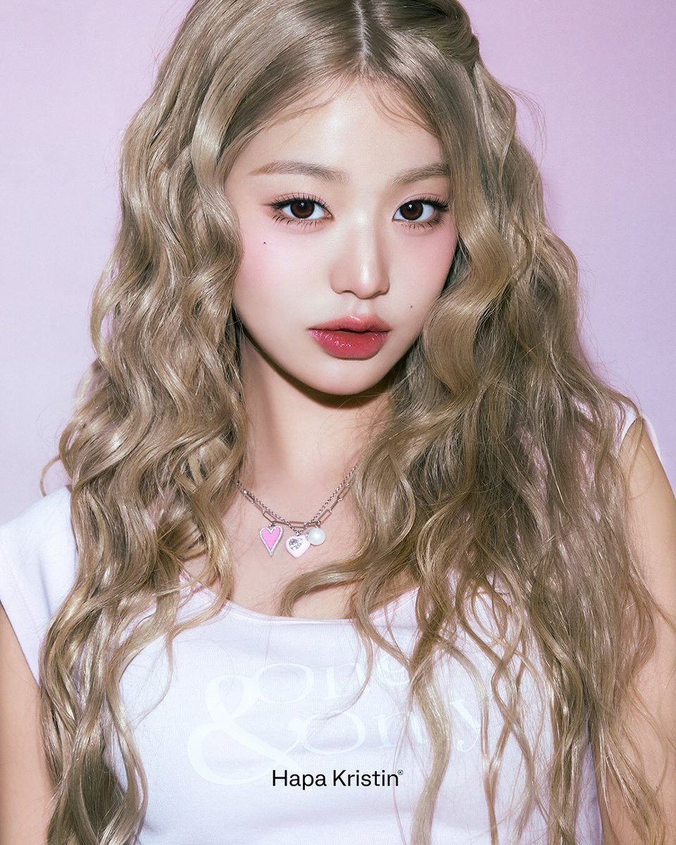 ivepics_'s tweet photo. doll face https://t.co/LGhdxruJnC