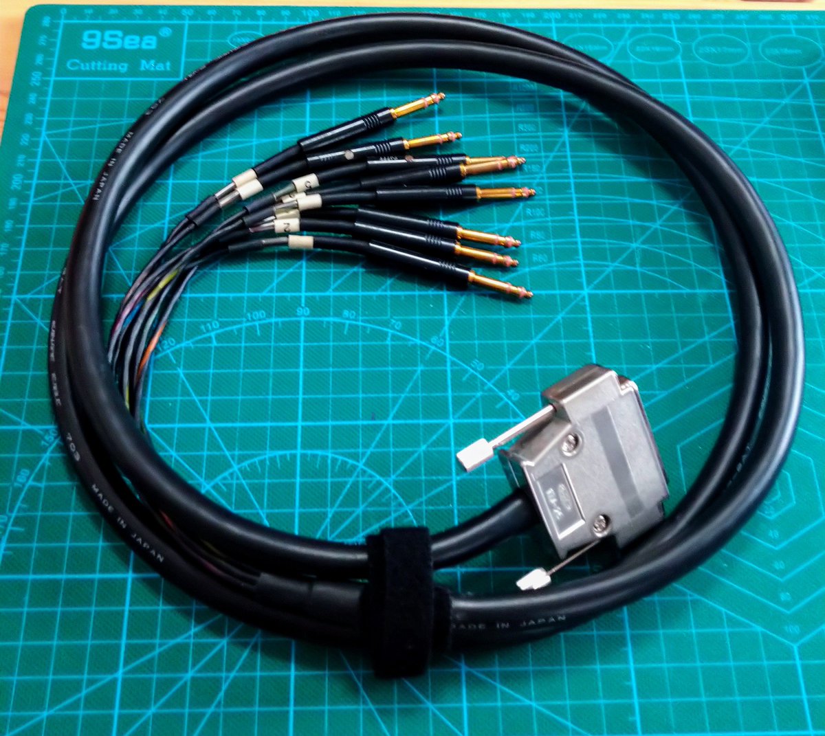 LuftonMusic's tweet image. 久しぶりにD-sub工作。
バンタム磨かなくては…

#Dsub #バンタム