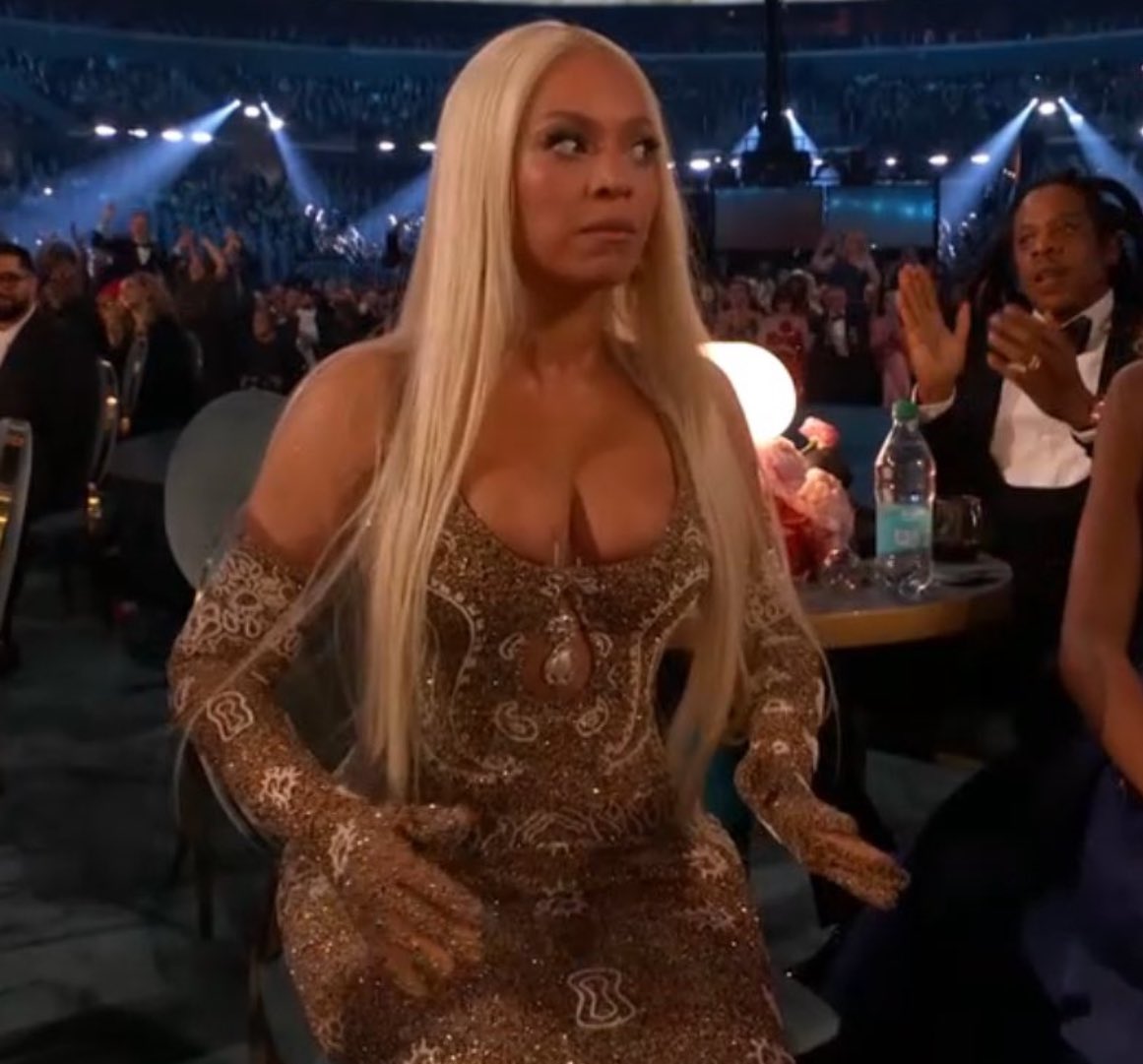 Is this one a fart or ?????? 😮
#beyonce #Grammys2025 #GRAMMYs