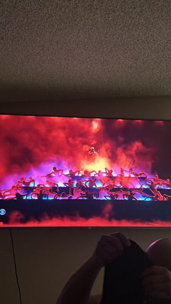 MementoMoriXO's tweet photo. ABEL’S PERFORMING CRY FOR ME AT THE GRAMMY’S RIGHT NOW!!! https://t.co/X784QWq6kf