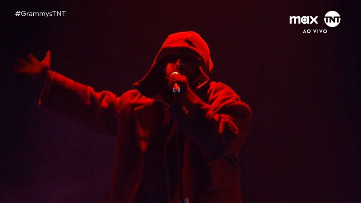 SiteTheWeekndBR's tweet image. MEU DEUS DO CÉU! The Weeknd no palco do #Grammys!