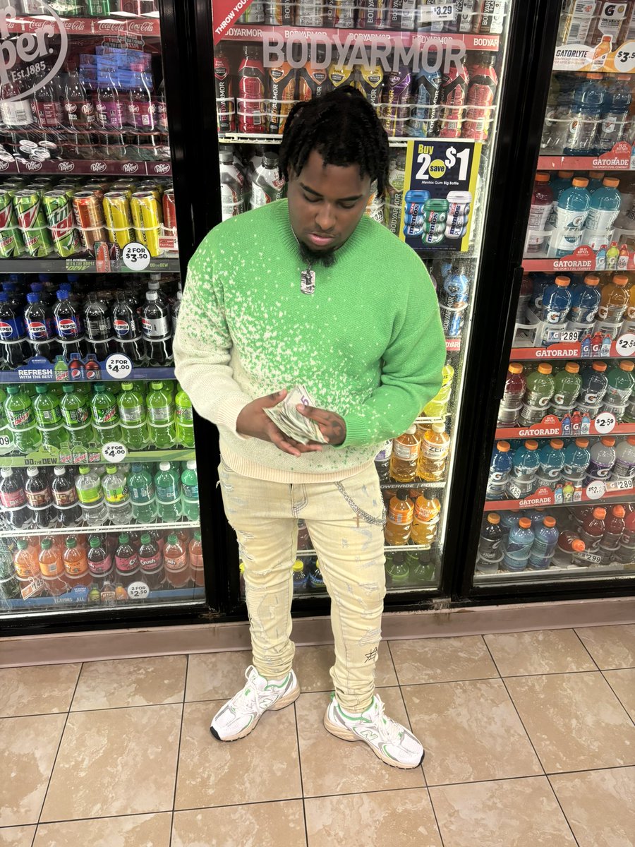 4oedutty's tweet photo. The Grindin’ Wont Stop and The Shinin’ Just Begin Im Finally Getting My Chance To Ball⛹🏽‍♂️ #RestDaFallen https://t.co/rJRZQ3uN5s