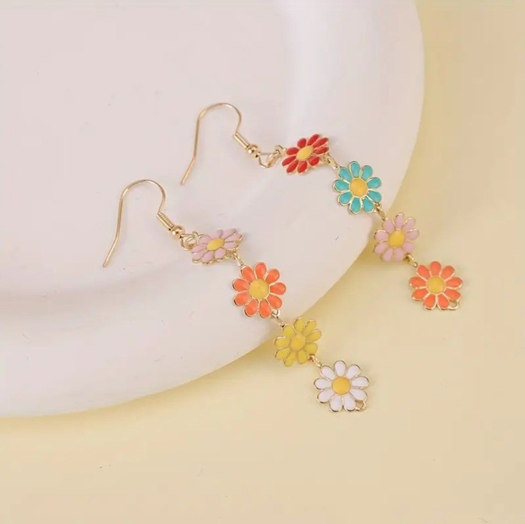 CM_Hearts's tweet photo. Add a touch of #nature to your outfit with these beautiful #Multicolour #Daisy #Flower Dangle Drop #Earrings https://t.co/Z5f7cGeVsY… #ShopQuirkyHour #bizbubble #UKGiftHour #UKGiftAM #SmallBusiness #ebay #firsttmaster #giftideas #firsttmaster #BizHour #UKHashtags #Christmas https://t.co/OciiGQS0hU