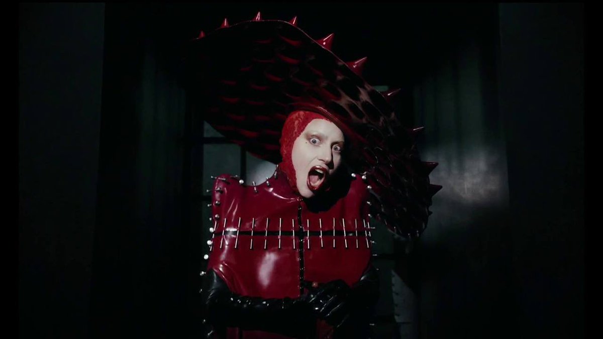 vrcmatheu's tweet image. LADY GAGA MEU DEUS MULHEEEEEEER #Abracadabra