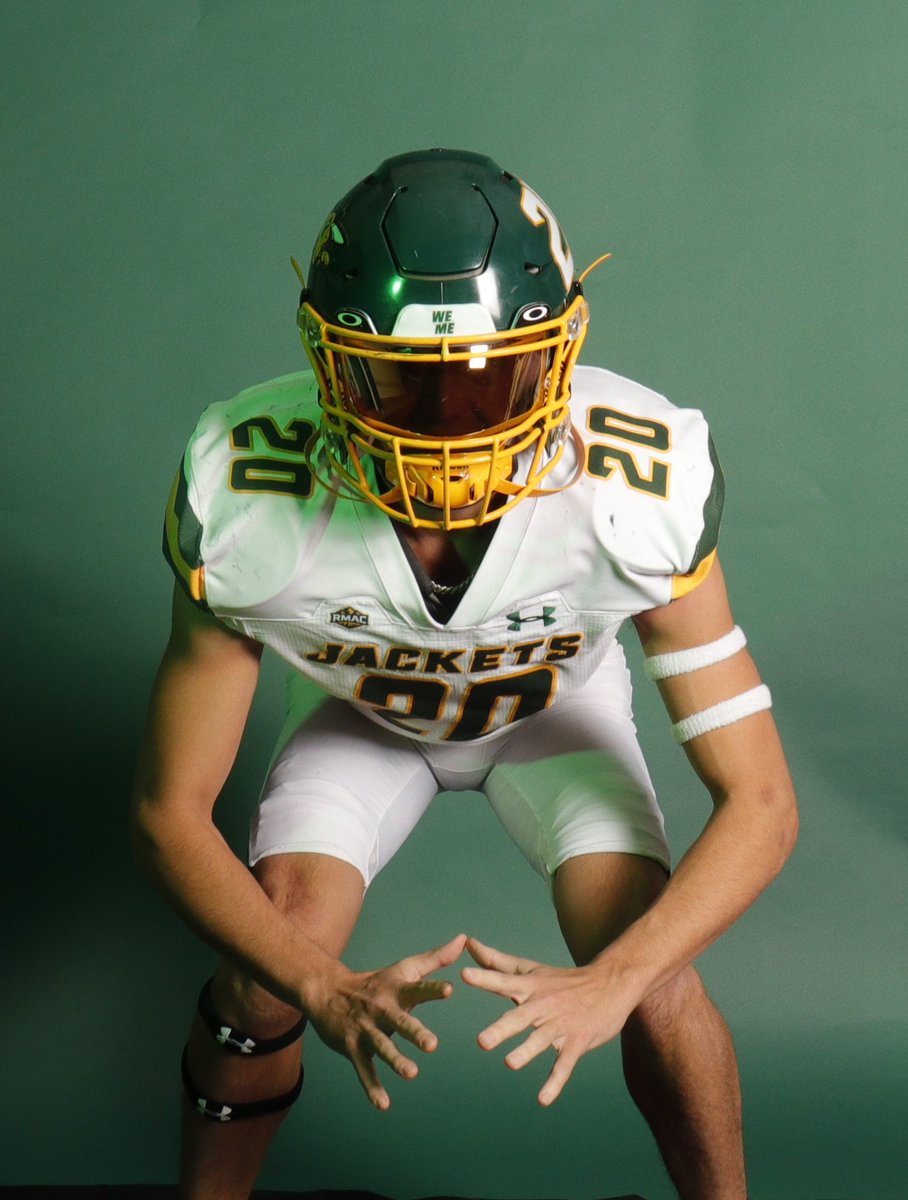KeeganLeary20's tweet photo. I appreciate my time at my visit and had a good time thank you to the whole @BHSUFB staff and @DavidsonDrake12 @BreskeJosh for recruiting me @IAmTDowns @87Bobbyg @CodyHighRollerr @Coach_G_Sanders @RisterCody https://t.co/ImAKqajmcJ