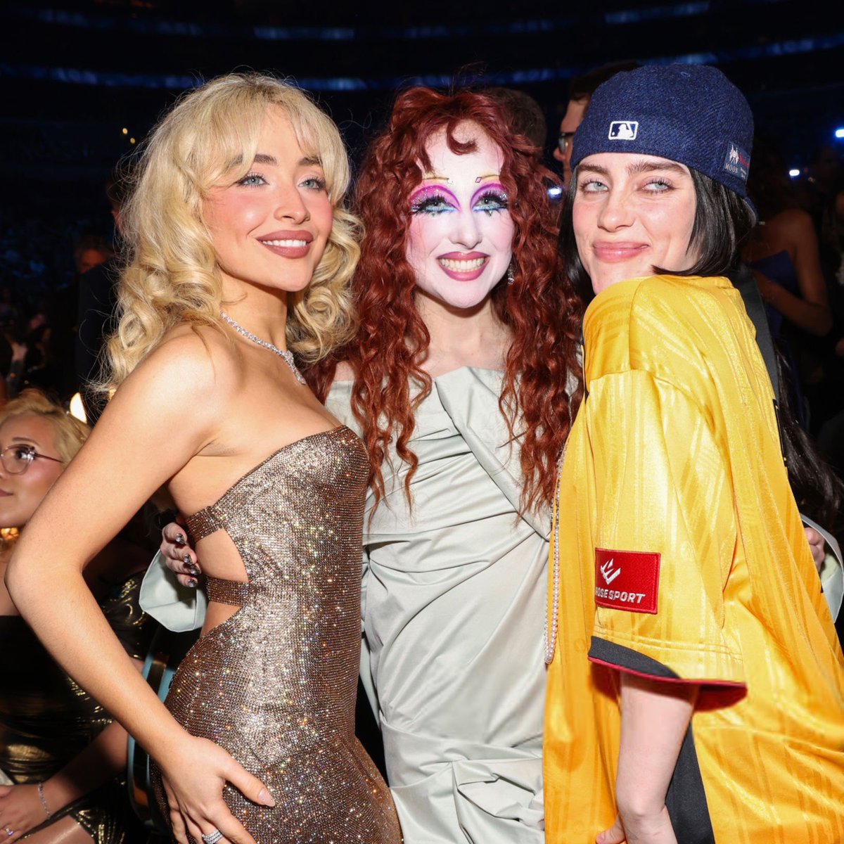 concertleaks's tweet photo. Billie Eilish, Chappell Roan, and Sabrina Carpenter pose for pictures together at The GRAMMYs! 
#GRAMMYs https://t.co/K35LWFYctO