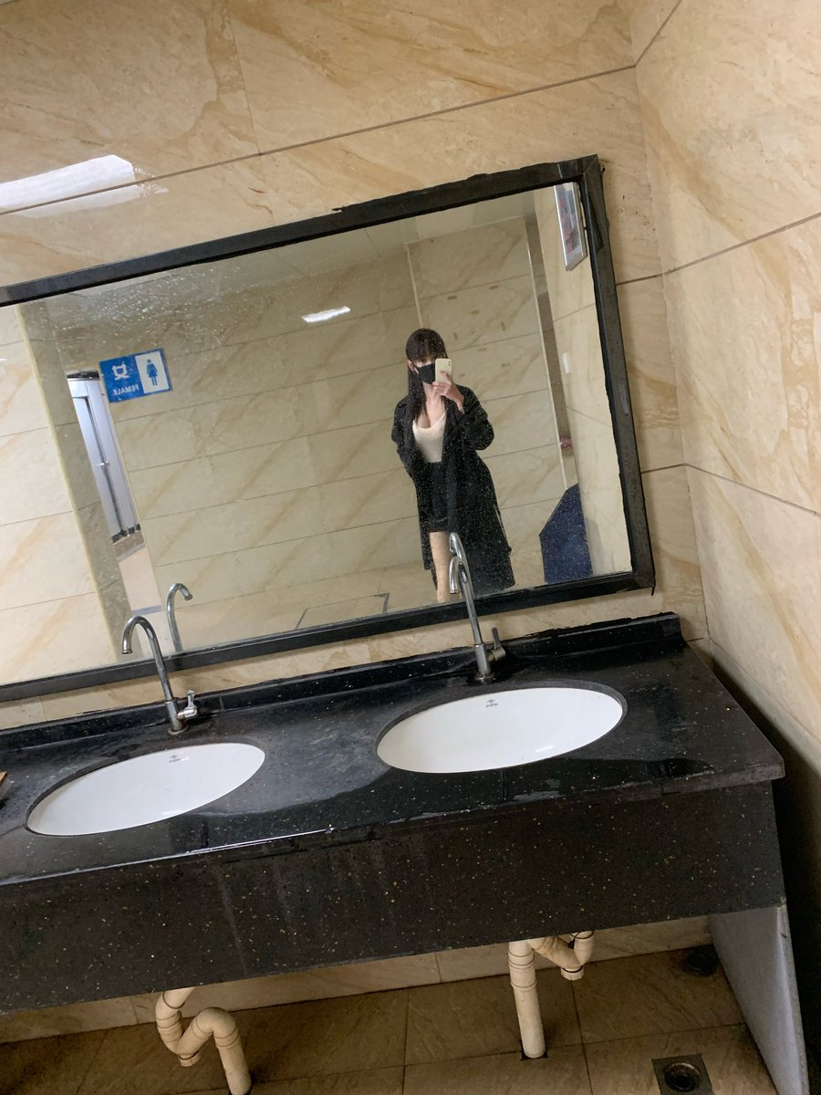 偶尔cos大胸妹，经常偶尔