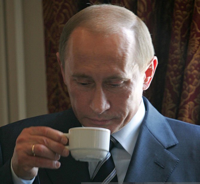 scPutin's tweet image. In caffè italiano ci è sempre sUoluziUone di ciornata.
#Buongiorno #Putin