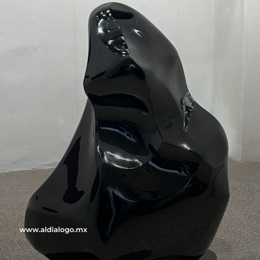 ADQueretaro's tweet photo. Maravíllate con la exposición #Objetospropiciatorios, hecha con obsidiana, disponible en el #MACQ 😍
https://t.co/sT2oSJMoqH https://t.co/ZaEF2fiNE7