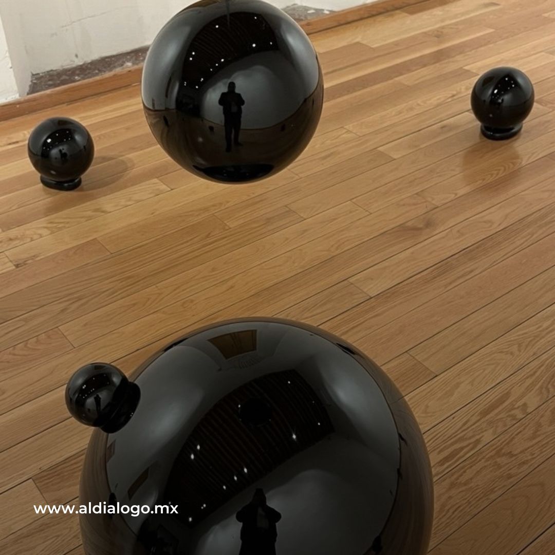 ADQueretaro's tweet photo. Maravíllate con la exposición #Objetospropiciatorios, hecha con obsidiana, disponible en el #MACQ 😍
https://t.co/sT2oSJMoqH https://t.co/ZaEF2fiNE7