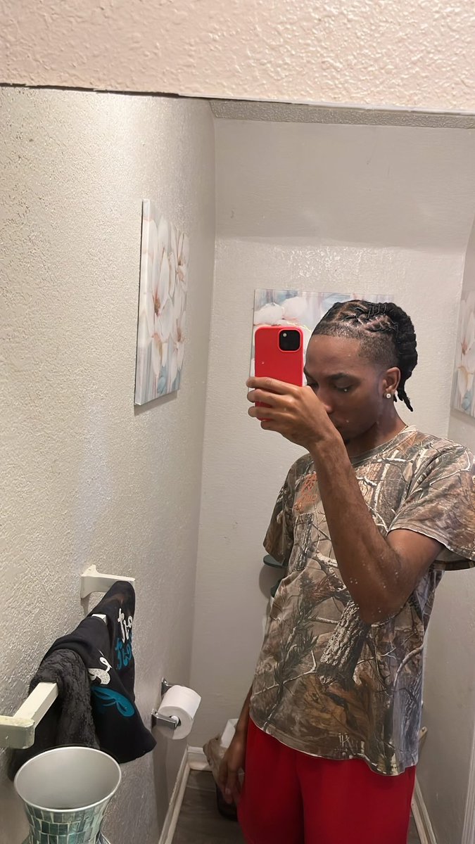 TrayGot12's tweet photo. I’m still horny asf 🥵 https://t.co/g4nbvfzcrx
