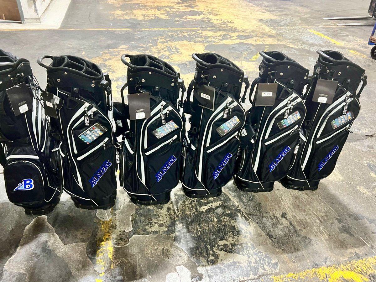 jcr_inc's tweet photo. Let us help you unite your team by dressing you in jaw dropping golf bags. Set yourself apart with winning gear that screams your team name! Explore JCR products and services at https://t.co/dS0gG7ZPu6.

#jcr #jcrgolf #jcrgolfbags #golf https://t.co/gJGcOia87v
