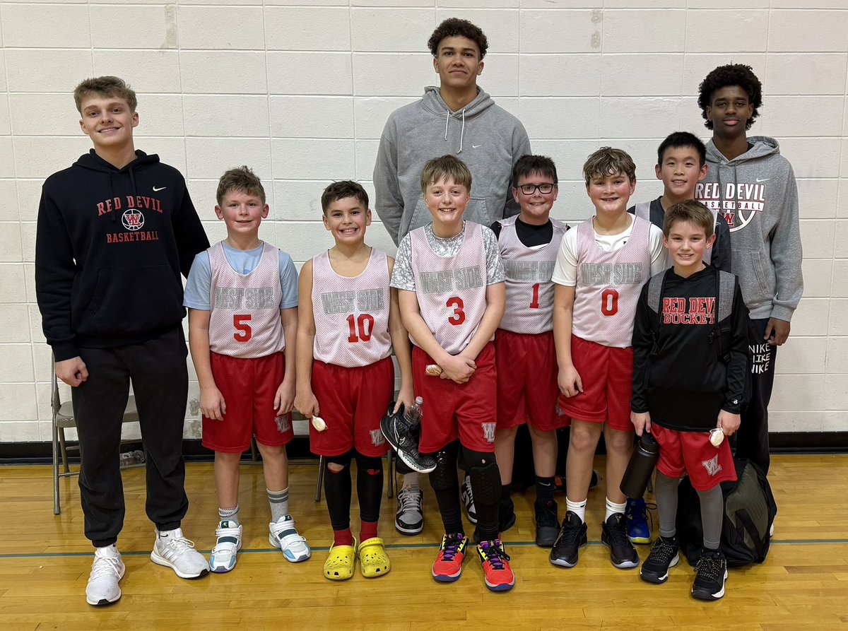 Matthew Trosky (@matthewtrosky) on Twitter photo The 5th grade Grey team won a couple of fun games today with special guest coaches from the high school team. Thanks to Ash, <a href="/DrewWhitlock02/">Drew Whitlock</a>, and <a href="/kevosth0/">Kevo St.Hilaire</a> !
<a href="/WL_Basketball/">West Side Basketball</a> The 5th grade Grey team won a couple of fun games today with special guest coaches from the high school team. Thanks to Ash, <a href="/DrewWhitlock02/">Drew Whitlock</a>, and <a href="/kevosth0/">Kevo St.Hilaire</a> !
<a href="/WL_Basketball/">West Side Basketball</a>