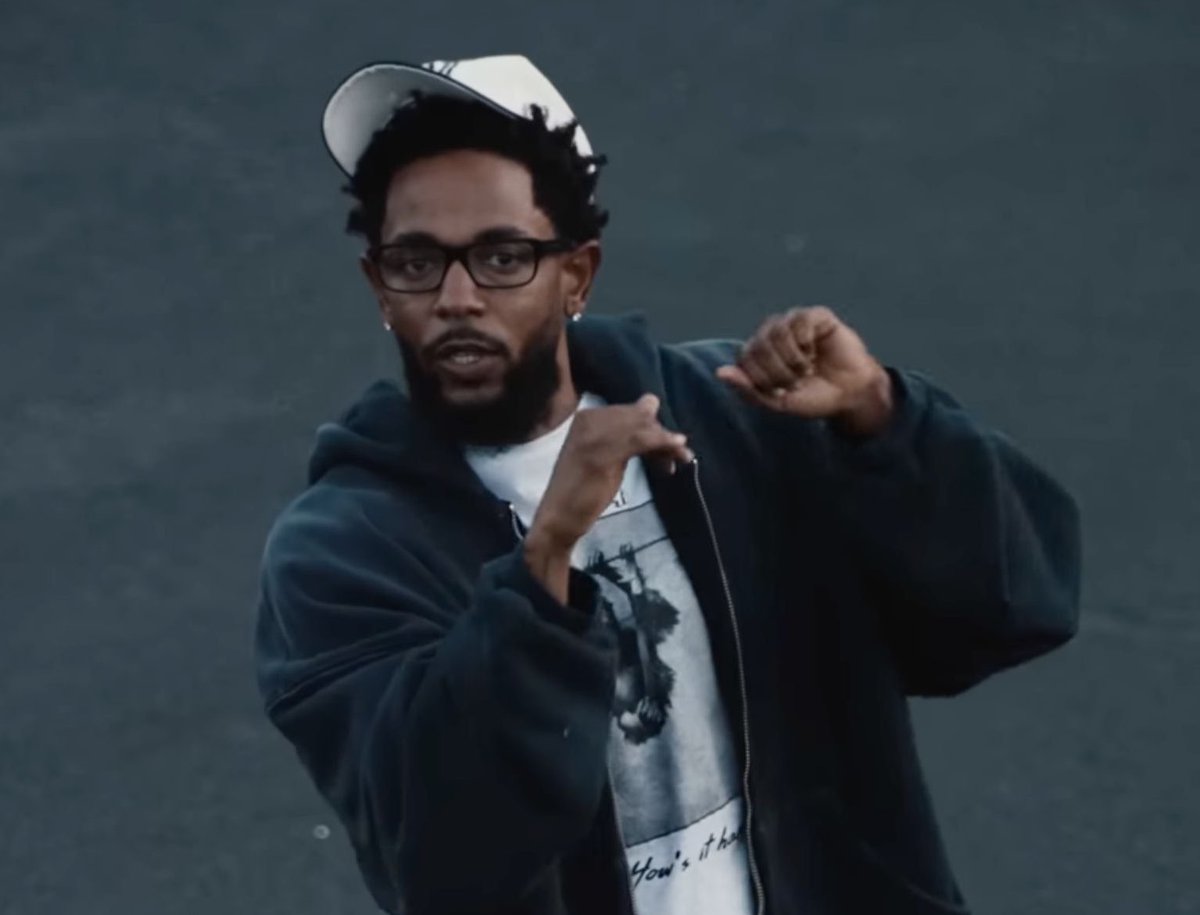 🚨Kendrick Lamar just won the Grammy for Record Of The Year for his Drake diss "Not Like Us" #GRAMMYs